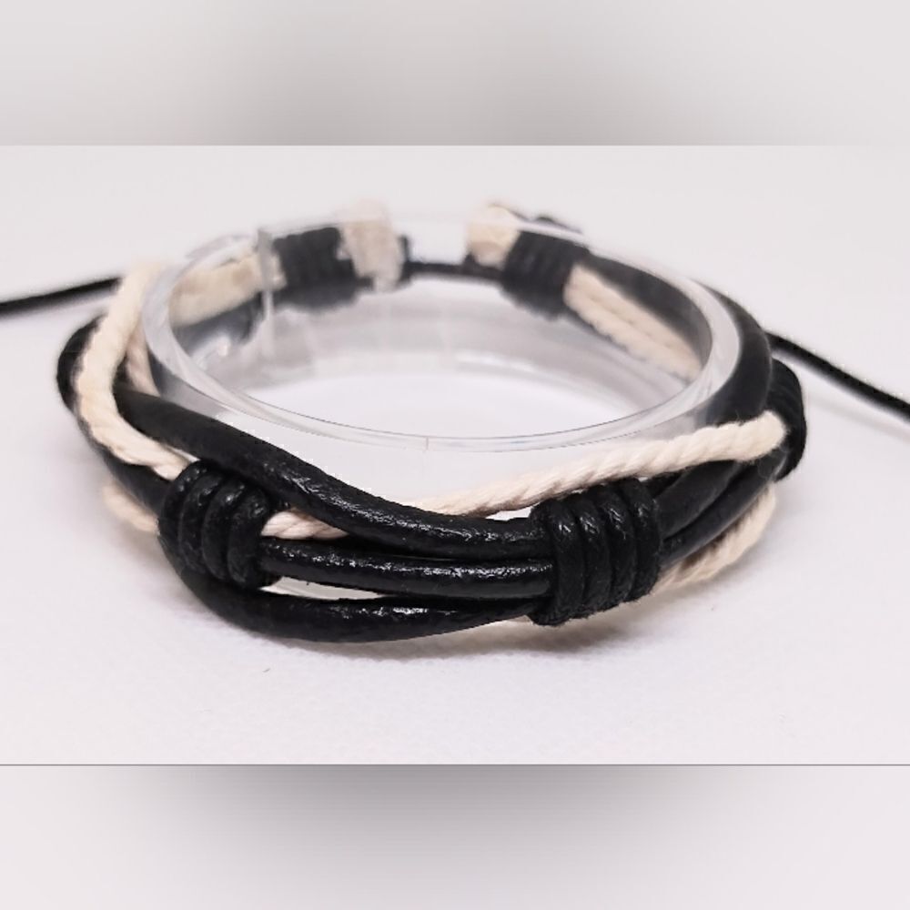 Men's leather bracelet‎ layered black new e5